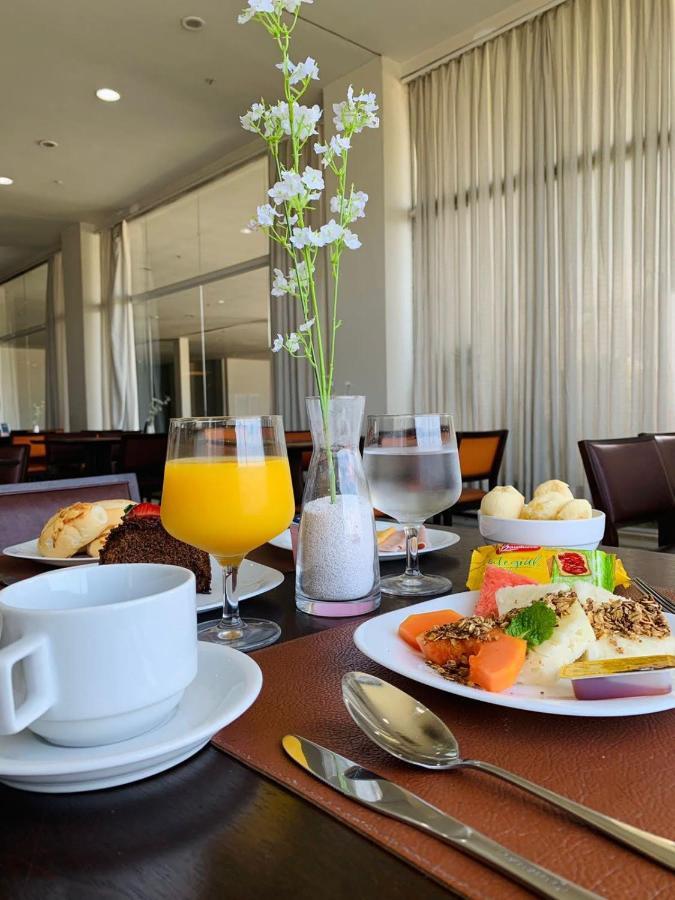 Nobile Inn Dutra Rio De Janeiro Сао Жоао де Мерити Екстериор снимка