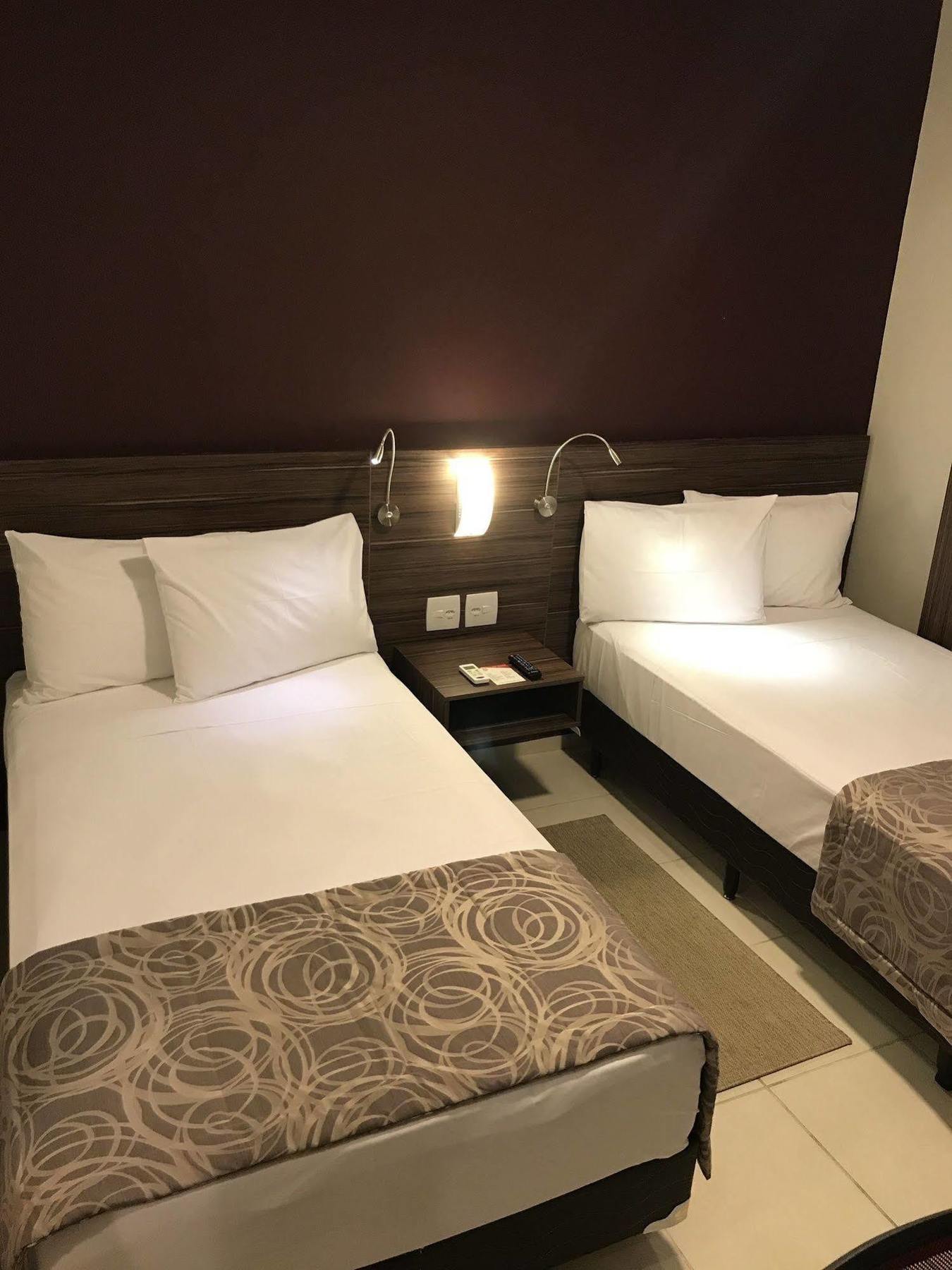 Nobile Inn Dutra Rio De Janeiro Сао Жоао де Мерити Екстериор снимка